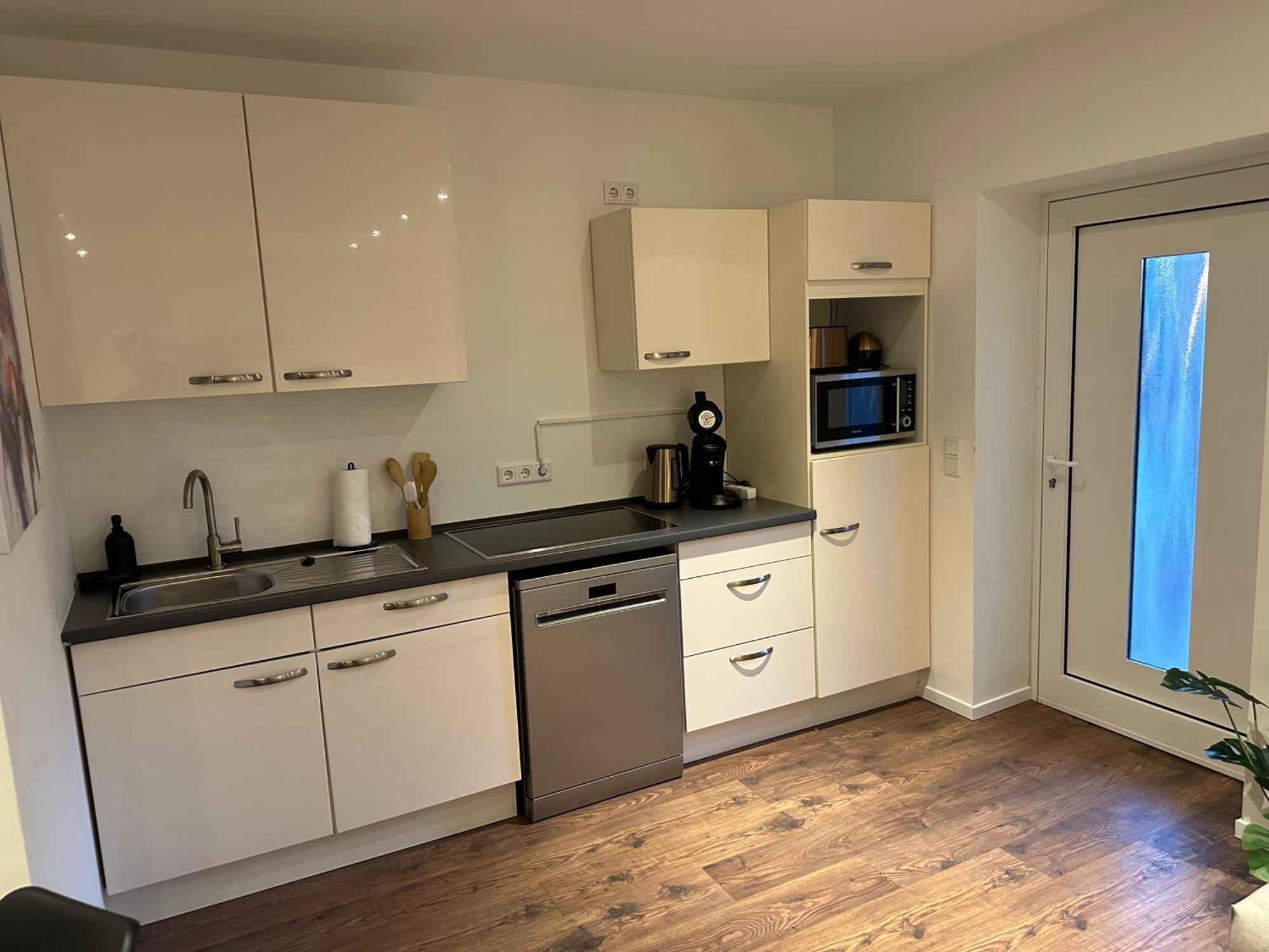 Mola Apartments-apartment Im Herdecker Zentrum Fuer 3 Gaeste-gratis Parkplatz-highspeed Wlan-auch Fuer Langzeit Geeignet Apartment